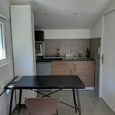 Avec Terrasse Independant Calme Cosy Chaleureux Lumineux Fibre Parking דירה *