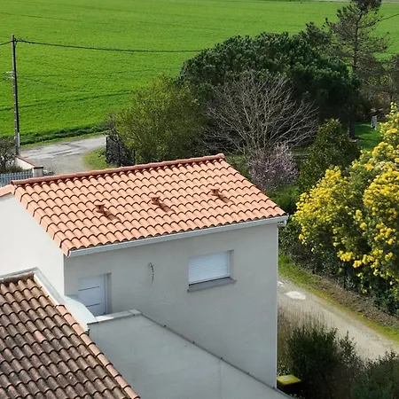 Apartament Avec Terrasse Independant Calme Cosy Chaleureux Lumineux Fibre Parking *